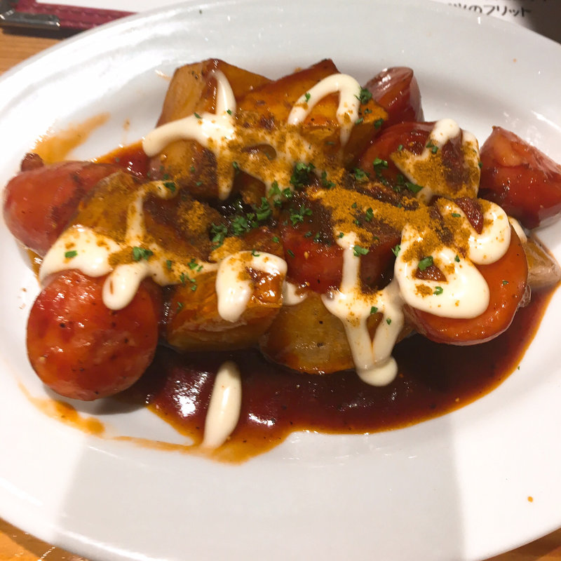 カリーブルスト(立ち呑みwine Maru-shu（ワイン マルシュ）2)