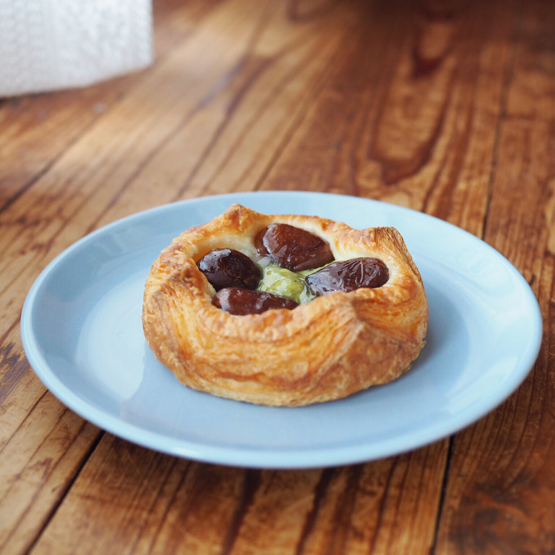 抹茶クリームと栗のデニッシュ(こはく。 )