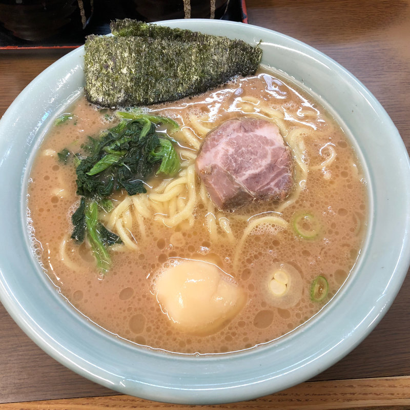ラーメン　中(寿々喜家 （スズキヤ）)