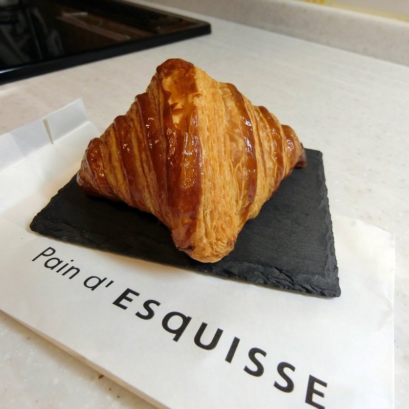クロワッサン(パン　ド　エスキス　フォー　ワコー)
