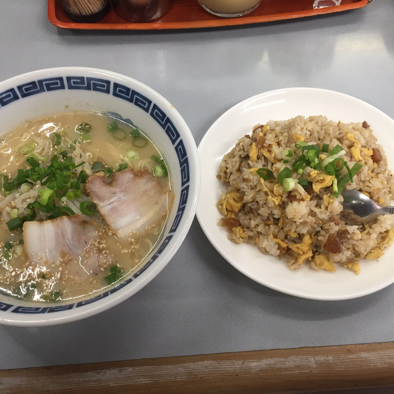 ラーメンセット(ラーメン専門店欄欄)