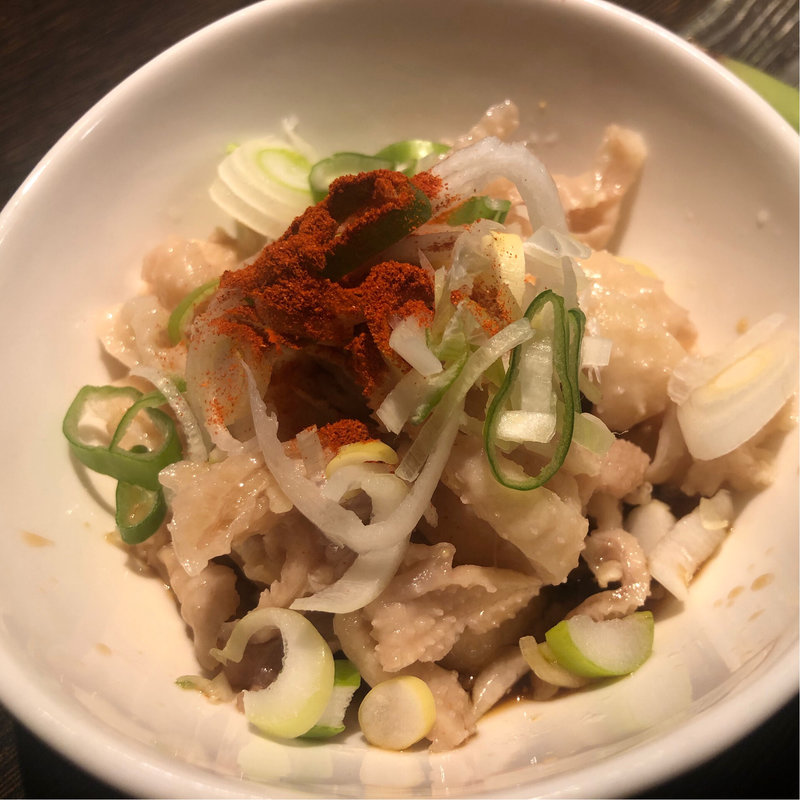 鶏皮ポン酢(居酒屋どんどん)