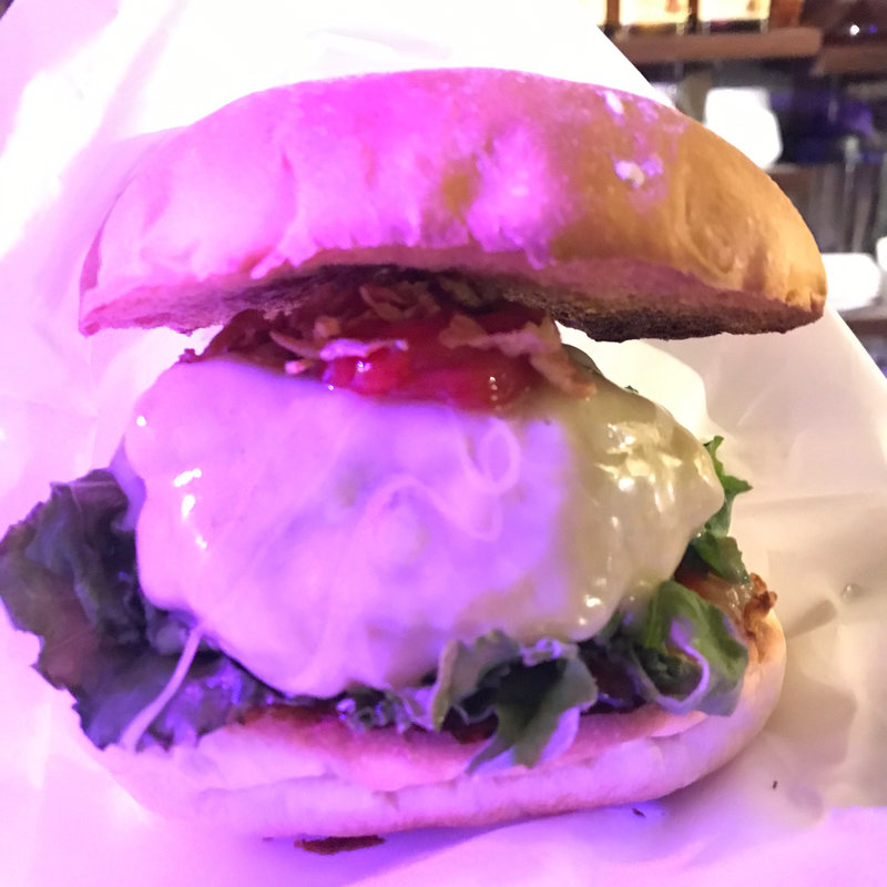 チーズバーガー(アルラージ)