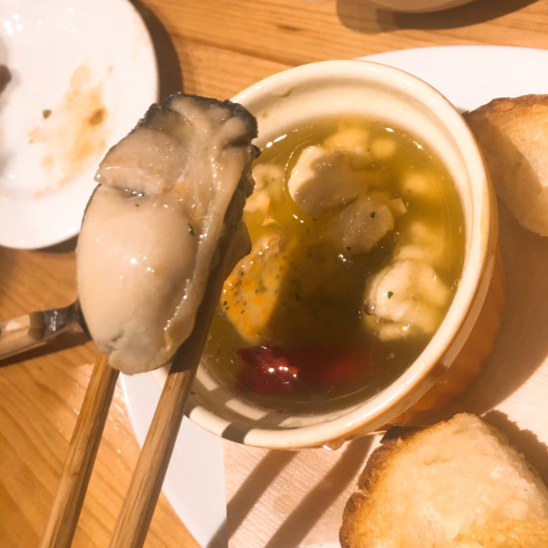 痛風アヒージョ(立ち呑みwine Maru-shu（ワイン マルシュ）2)