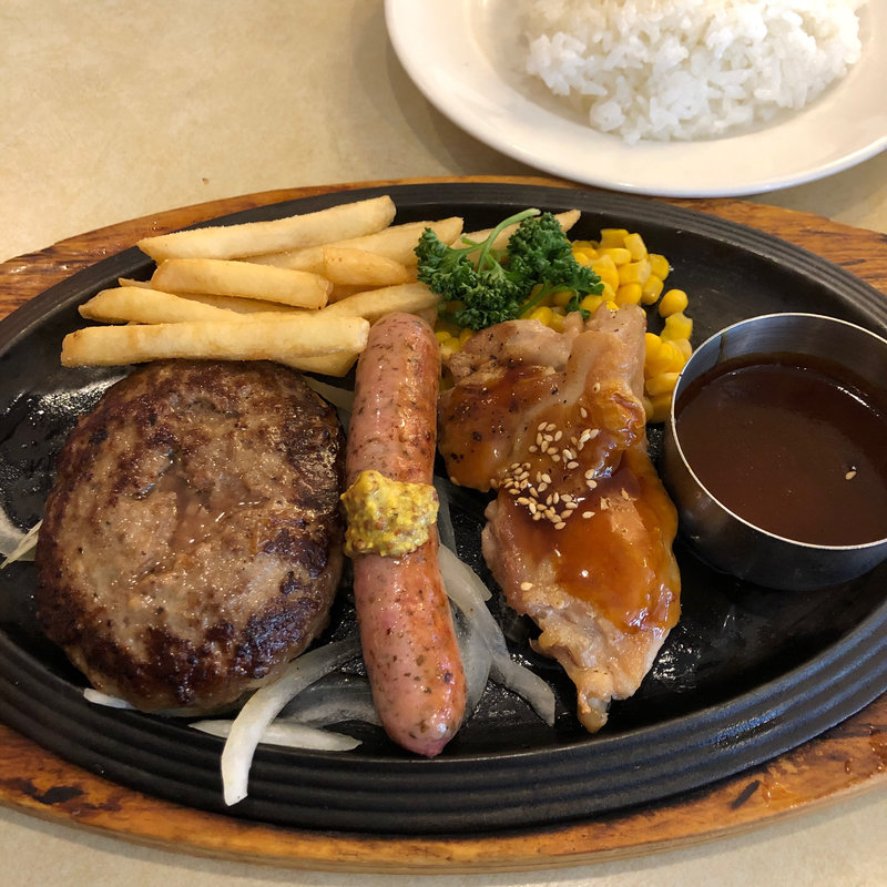 トリプルグリルランチ(ロイヤルホスト 千田町 )