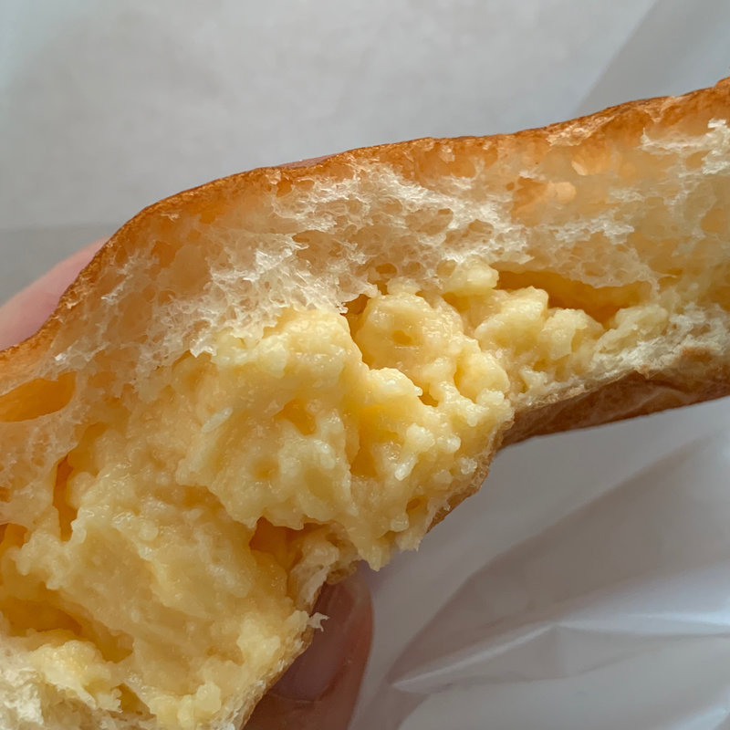 クリームパン(アミー 駅前店)