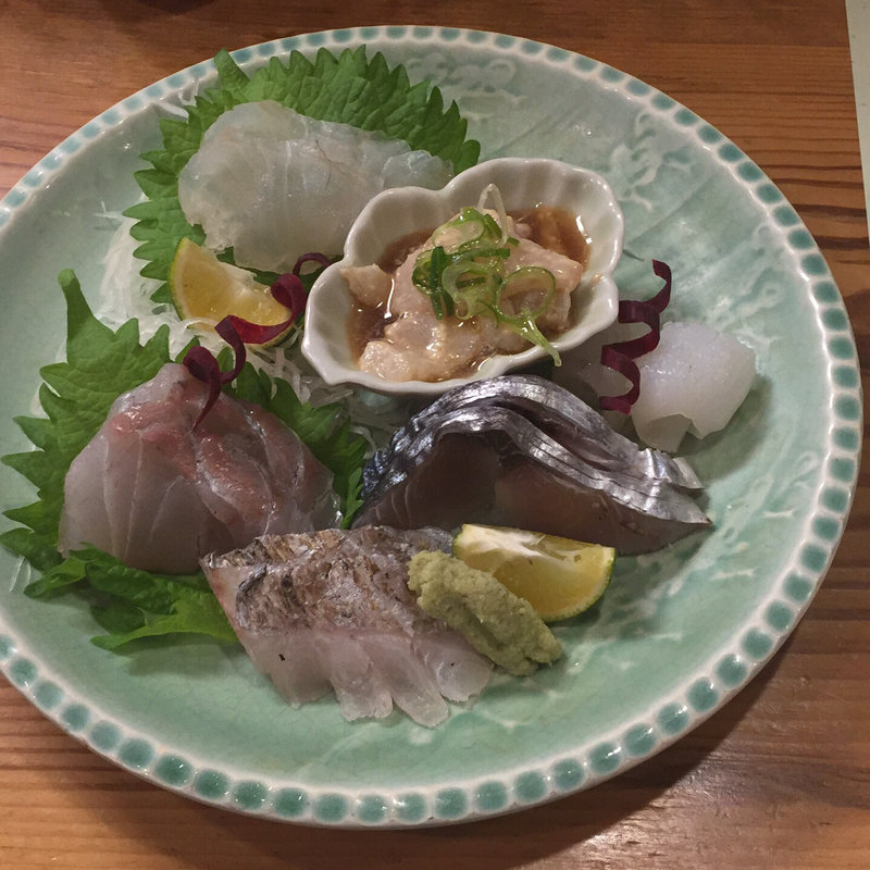 刺身盛り合わせ(地魚･地野菜･地酒 なん天)