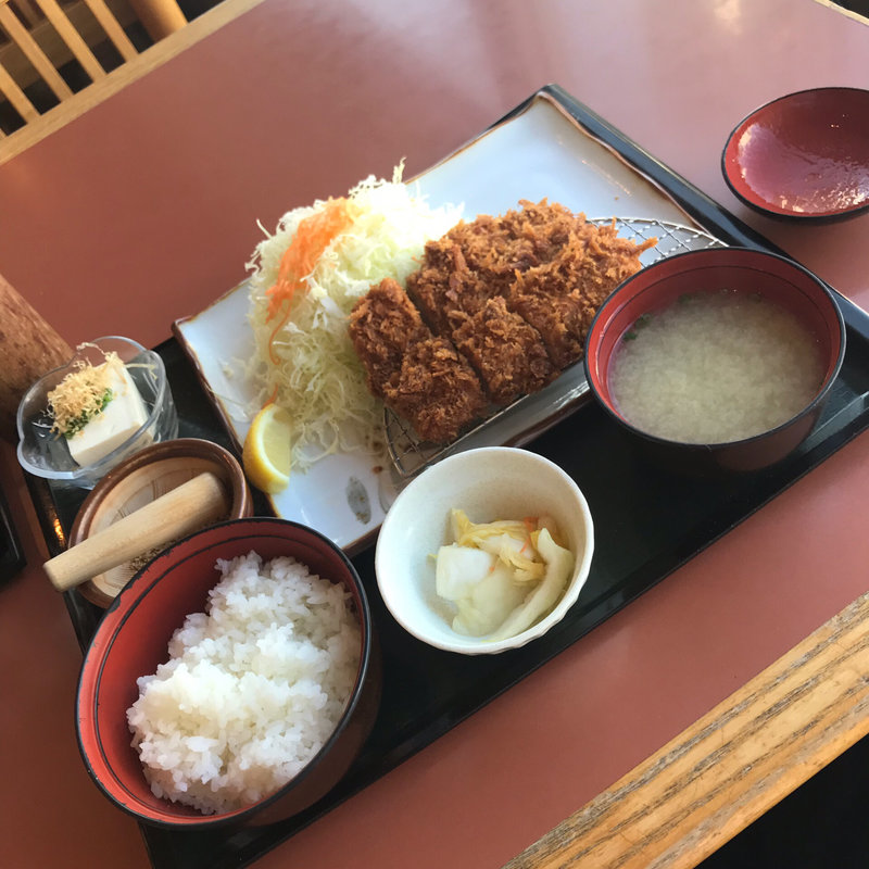特ヒレカツ定食(とんかつ伊勢 都庁店)