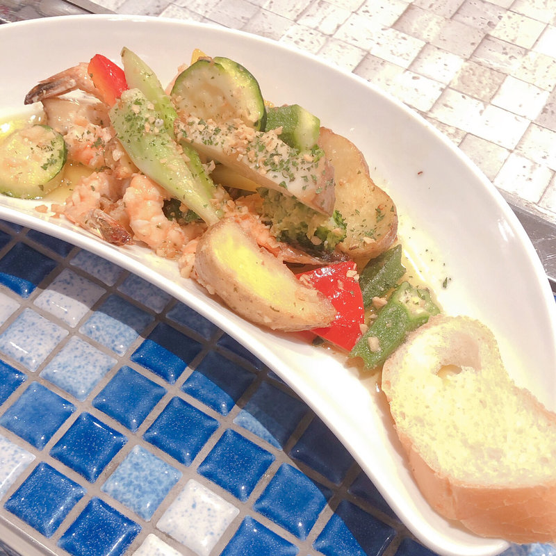 ガーリックシュリンプ トッピング全乗せ(とびきりステーキ EVANS PLAZA)