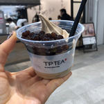 タピオカミルクティーソフトクリーム(TP TEA)