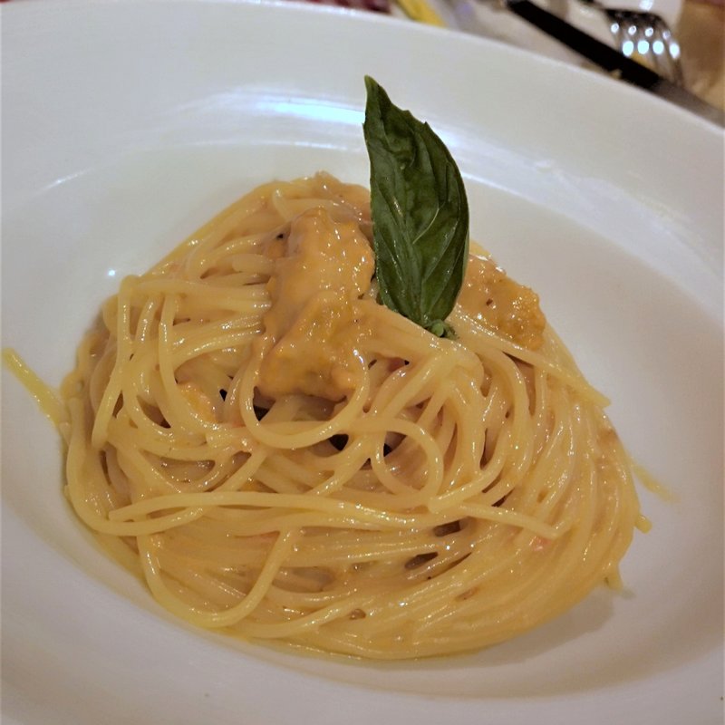 spaghetti ai ricci di mare (Arancino on Beachwalk)
