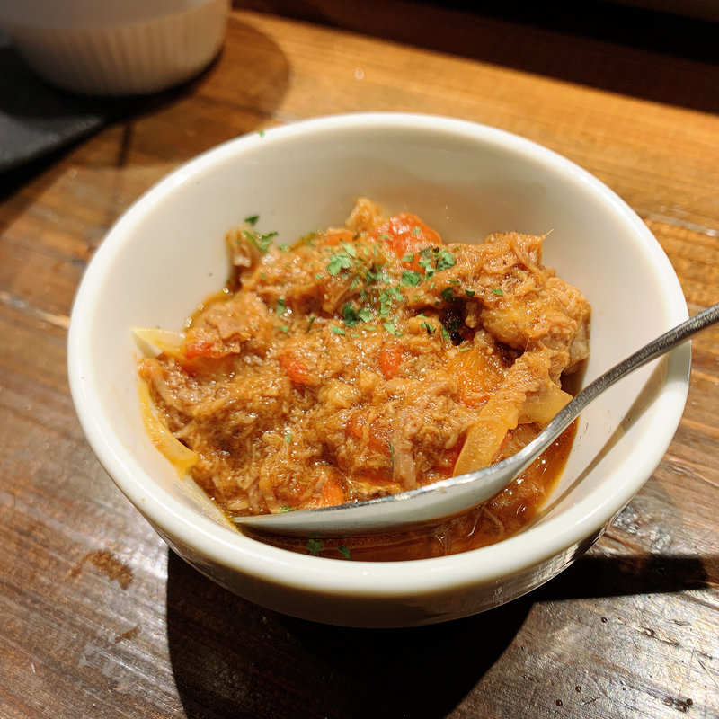 トマト牛スジ煮込み(ニクアザブ恵比寿店)