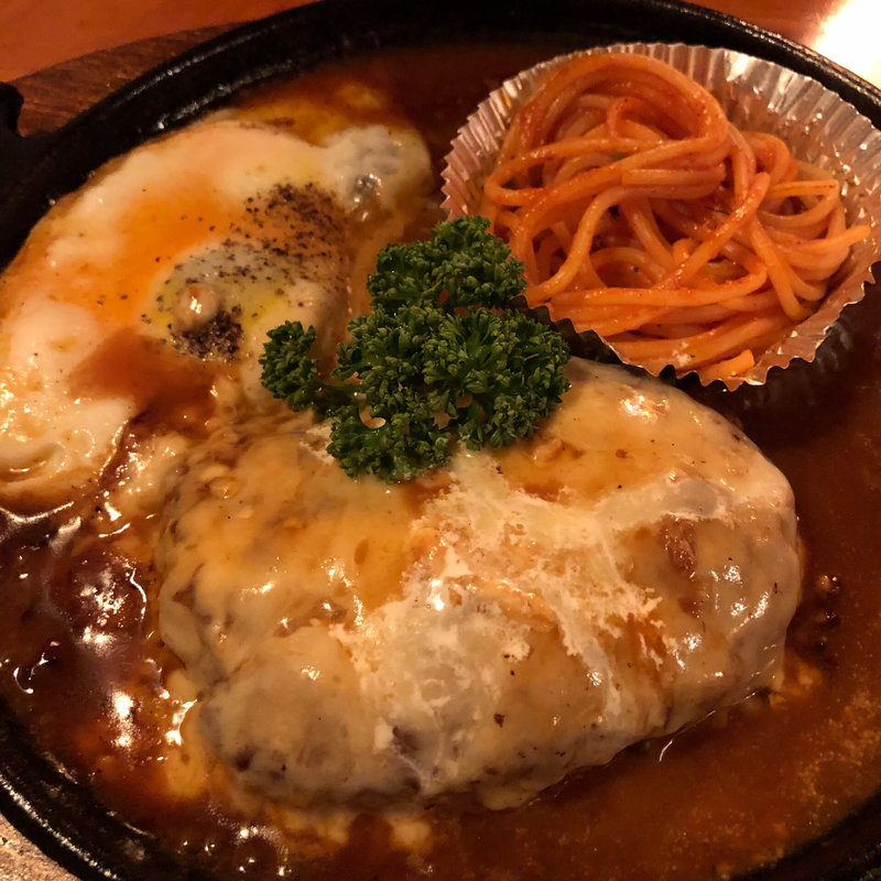 チーズハンバーグ(ポピンズ)