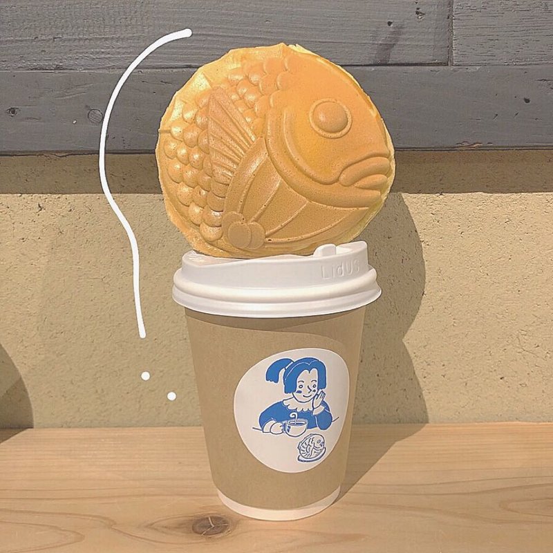 たい焼きと珈琲のセット(あまいろ コーヒーとたい焼き)