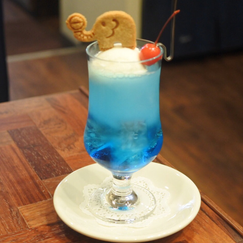 クリームソーダ(喫茶ゾウメシ)