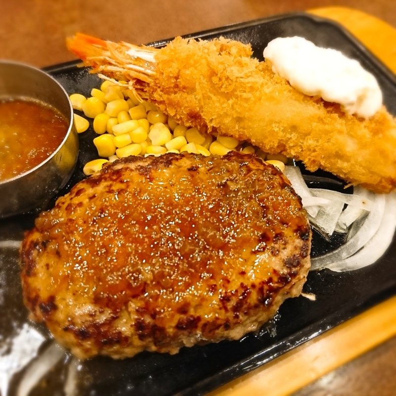 手ごねハンバーグ&有頭エビフライ(バイキングセット)(ビッグボーイ 泉南店)