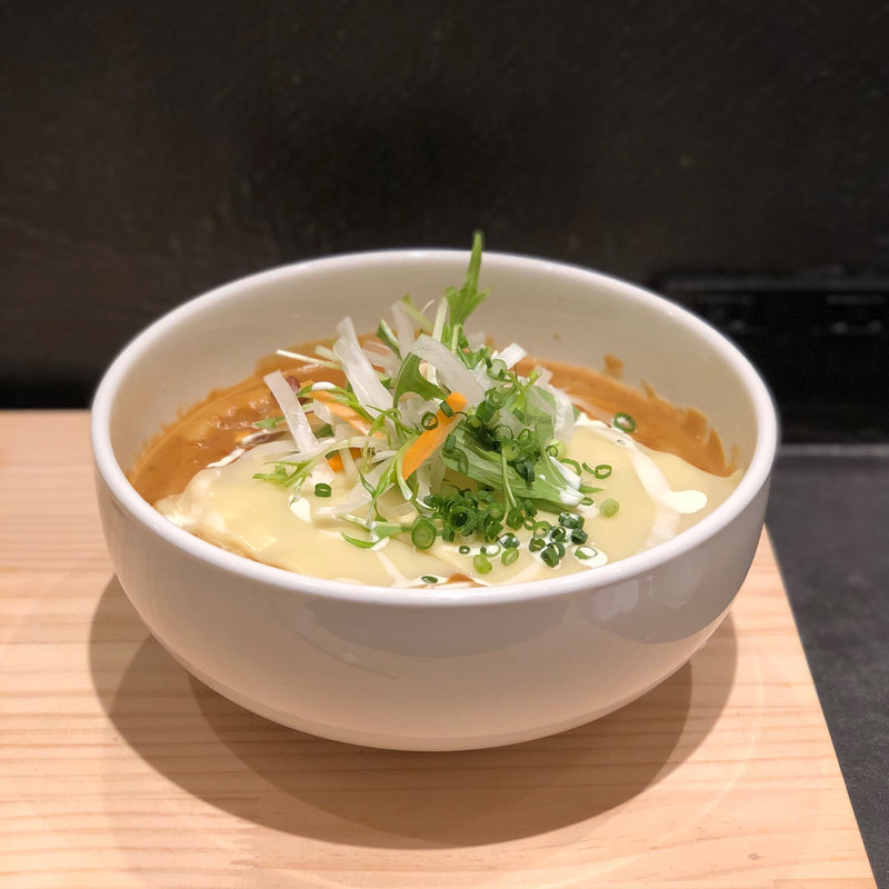 極マイルドカレーうどん(とろけるチーズトッピング)(ジャパニーズカリーウドン 天晴)