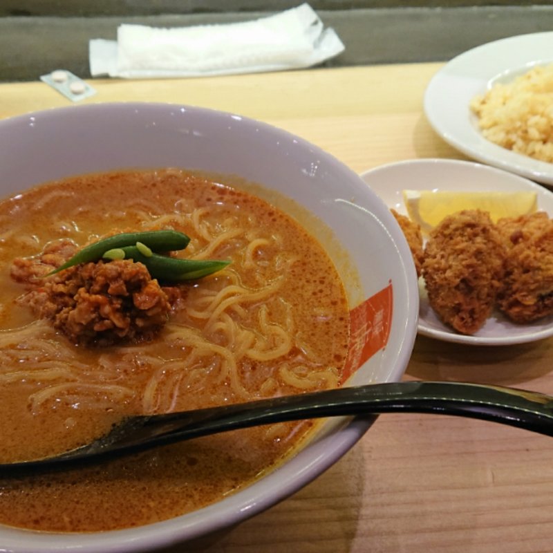 カレー担々とカキフライのセット(麺屋虎杖)
