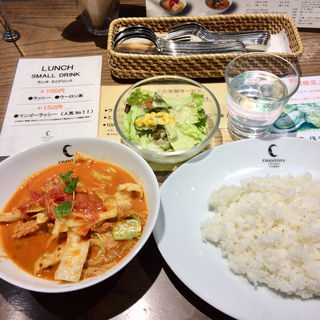 トロ豚とキャベツとトマトのカリー(チャントーヤ　ココナッツカリー （CHANTOYA COCONUT CURRY）)