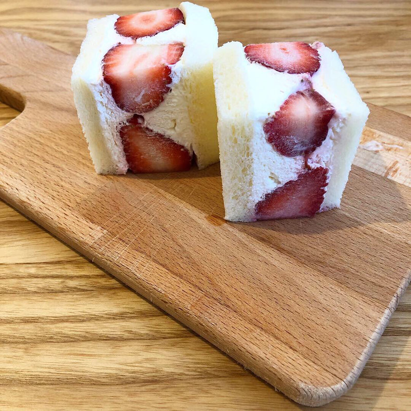 いちごのフルーツサンド(Rosier （ロジエ）)