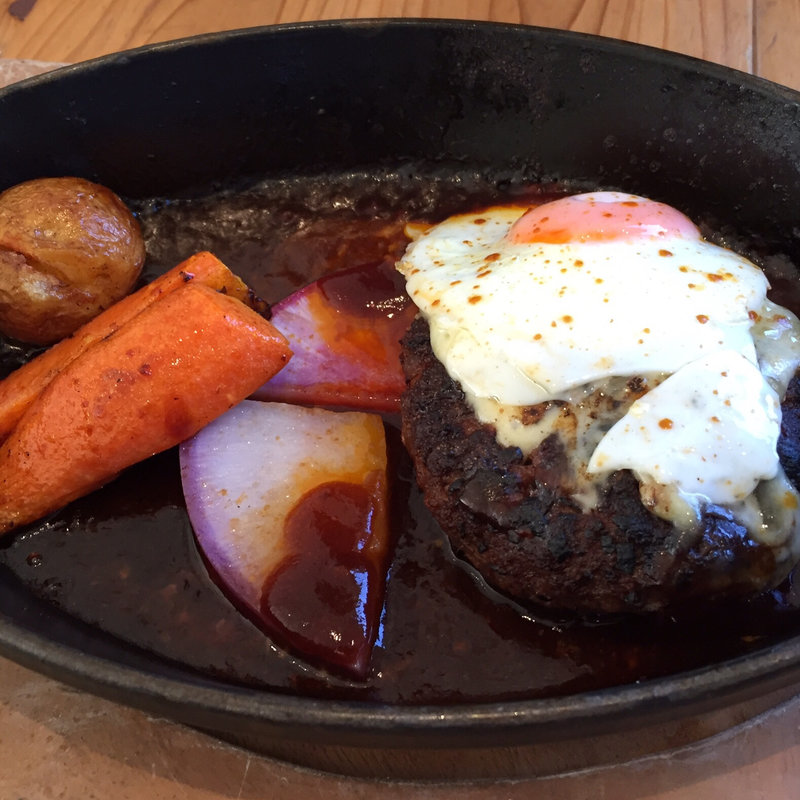 煮込みハンバーグ(100本のスプーンあざみ野ガーデンズ店)