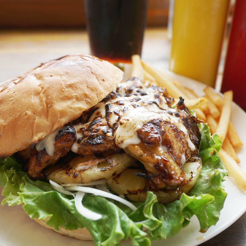 テリヤキチーズチキンバーガー キングサイズ(SON HOUSE(サンハウス）【アメリカンスタイルのハンバーガーのお店】)