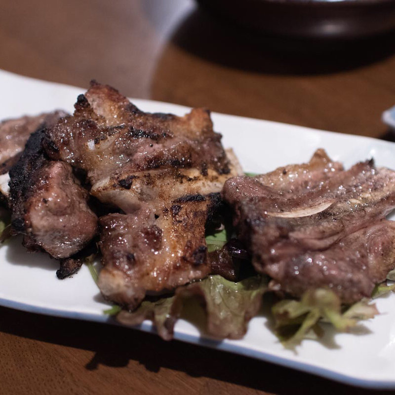 日出ポークスペアリブ炭火焼(ろばた仁 )