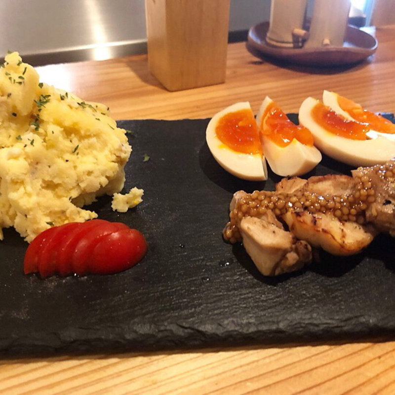 ポテサラ 煮卵とローストチキン(炭焼 鶏たか （すみやきとりたか）)