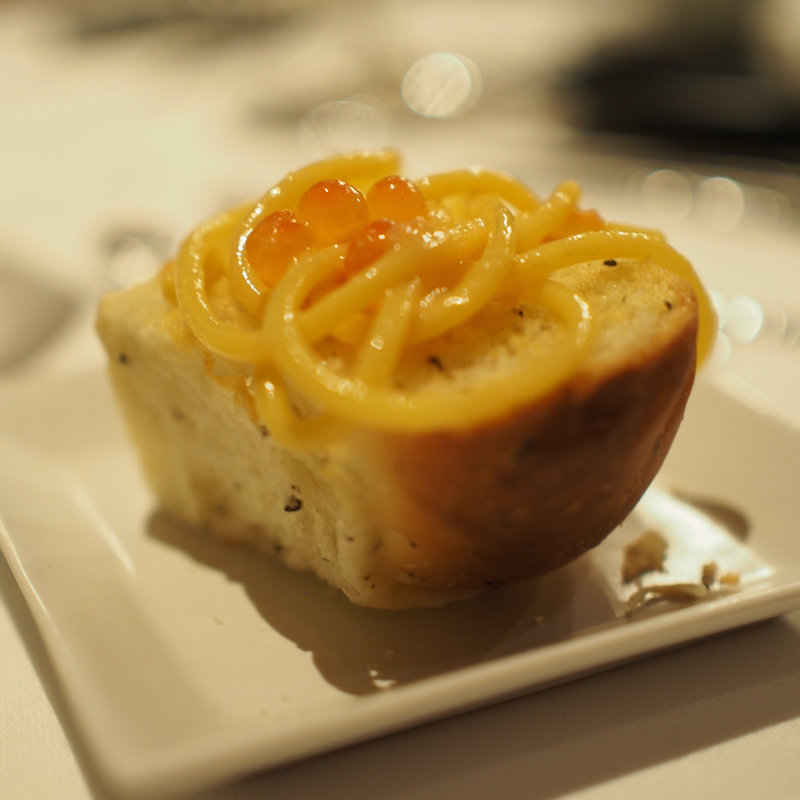 自家製フォカッチャ(北新地 伊庵)