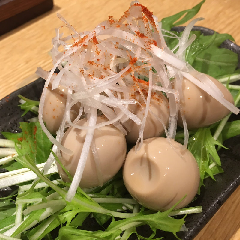 うずらの醤油漬け(焼き鳥居酒屋 炭火焼と旬菜 KOYOI 新宿西口)