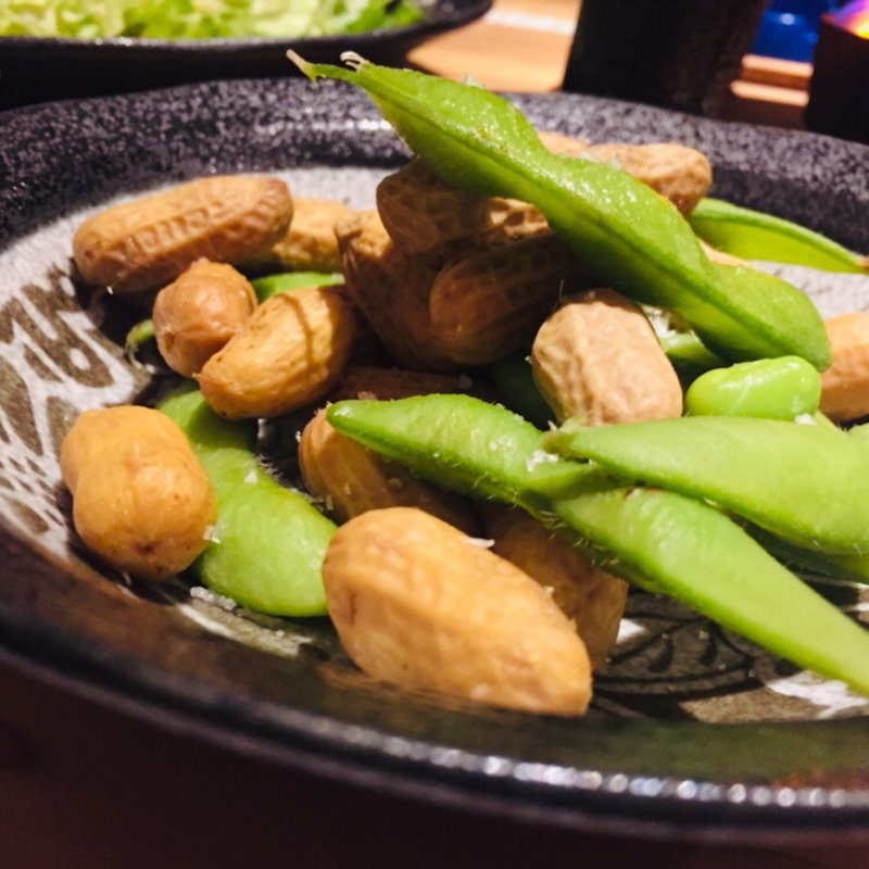 茹で落花生と枝豆(鳥門米門うまいもん。 谷山店)