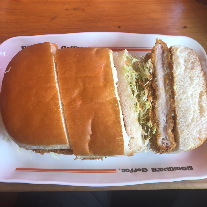 カツカリーパン(コメダ珈琲店 神戸名谷店)