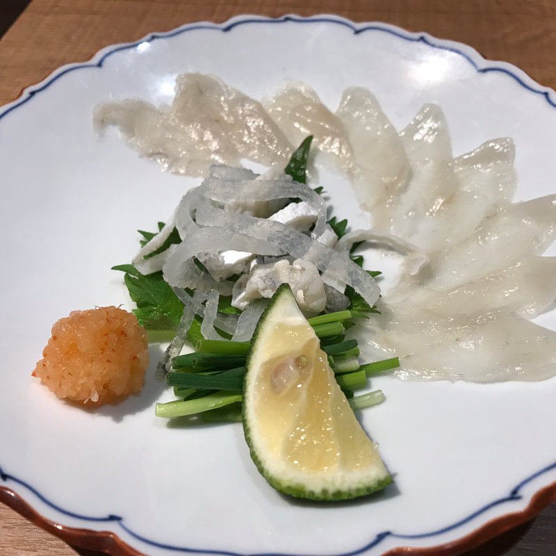 ふぐ刺し(とらふぐ専門店ふぐひろ)