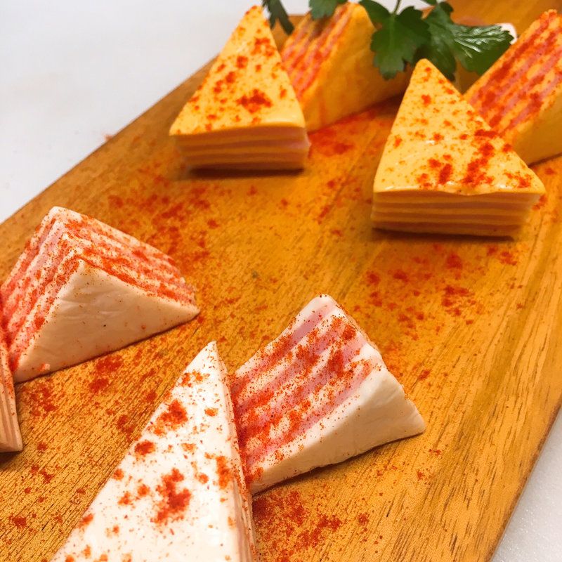 ハムとチーズのミルフィーユ〜ドライフルーツ添え〜(牛タン&ワインバル SHITAN’S（シタンズ） 上野店)