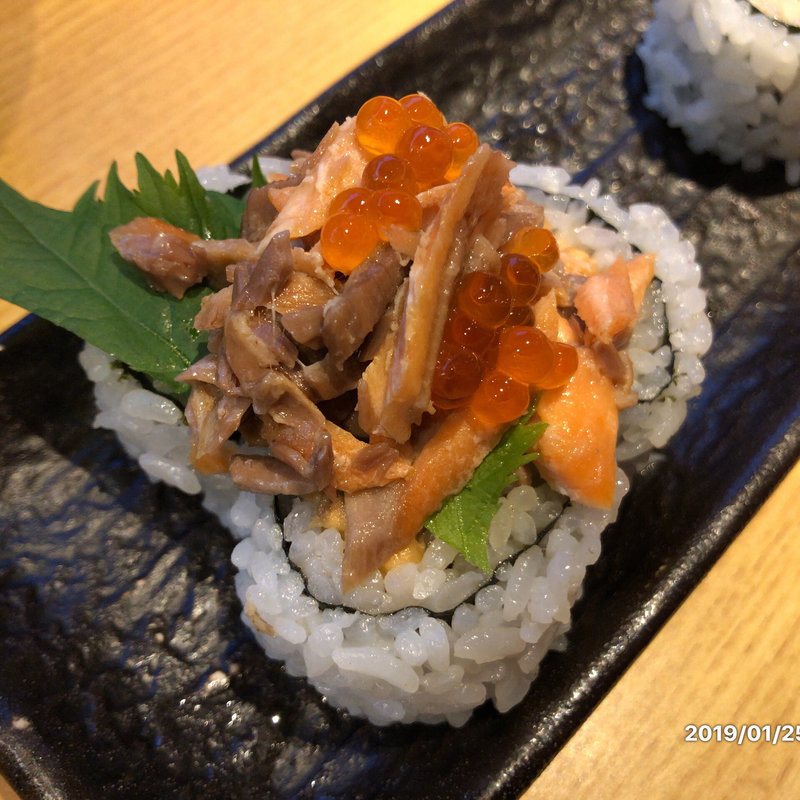 サーモンロール(すし 海幸)