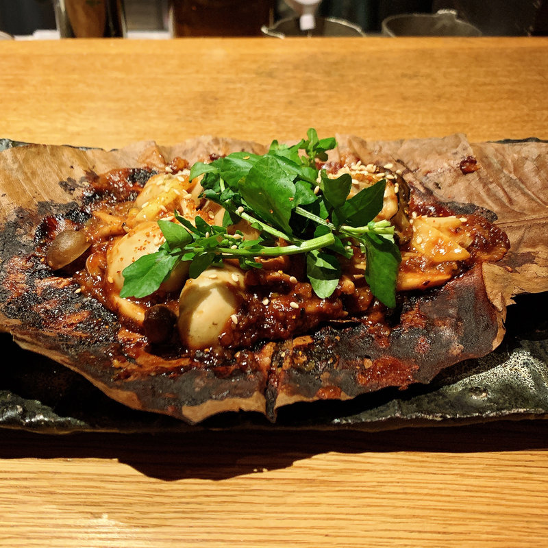 牡蠣朴葉焼(高太郎 （こうたろう）)