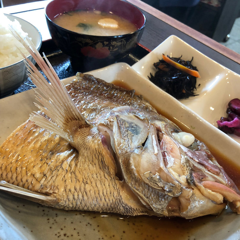 煮魚定食(魚てつ （ウオテツ）)