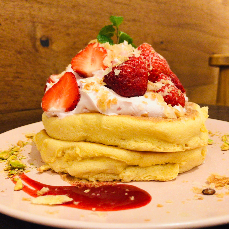 あまおうパンケーキ(LANI cafe PLACE （ラニ　カフェ　プレイス）)