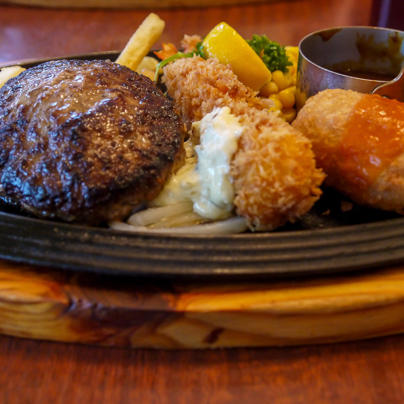 ハンバーグ(ロイヤルホスト江古田店)