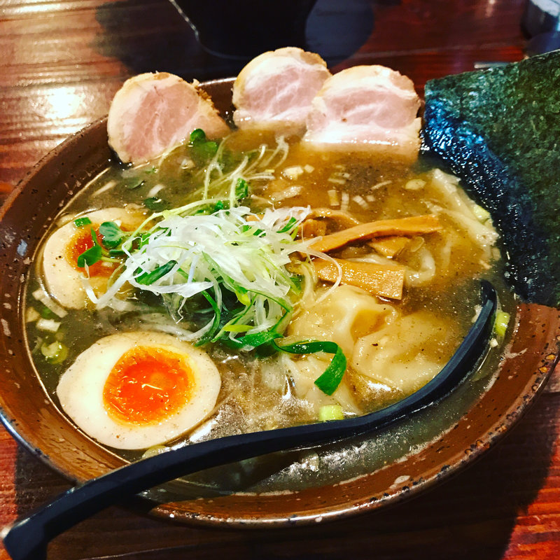 特製煮干し醤油らーめん(めん屋　まんまる )