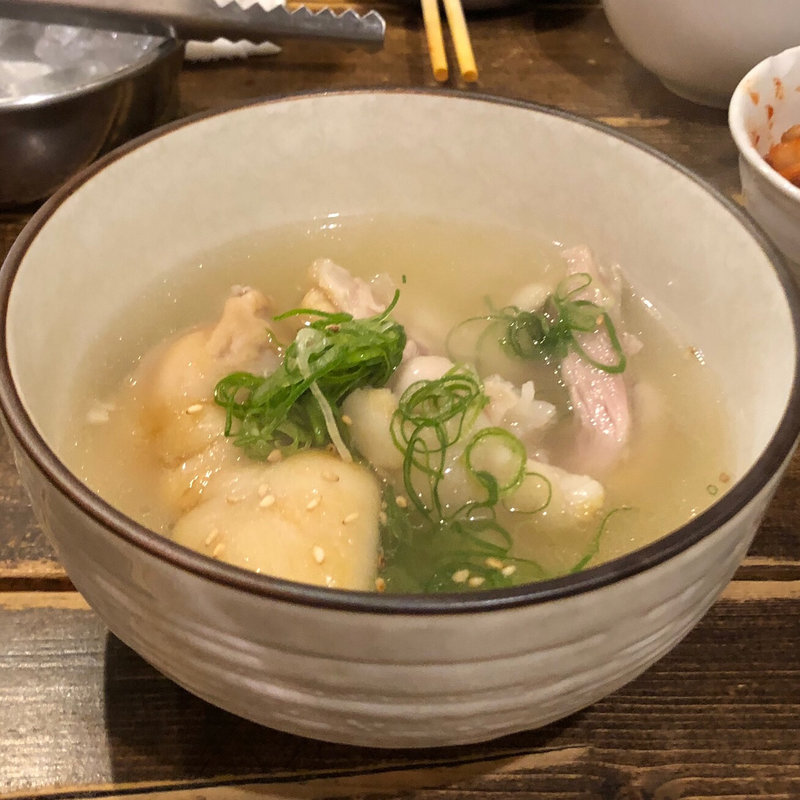 とろとろ豚足(ホルモン肉問屋 小川商店 日本橋店)