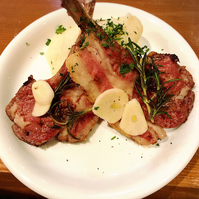 ラム肉のグリル(路地裏のタパス　イシオカ )