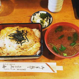 カツ重(三由)