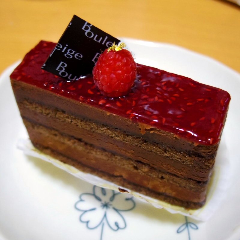 サリュー(ブールドゥ・ネージュ （BOULE DE NEIGE）)