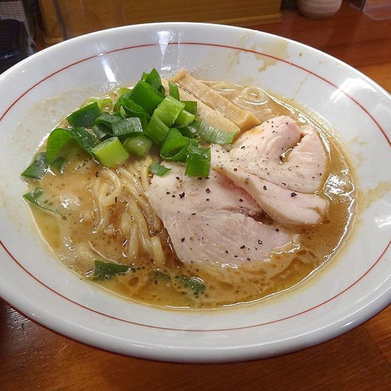 濃厚中華そば(醤油と貝と麺 そして人と夢 )