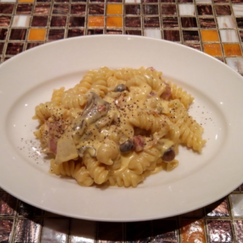 カルボナーラ(TRATTORIA ARIETTA（トラットリア アリエッタ）)