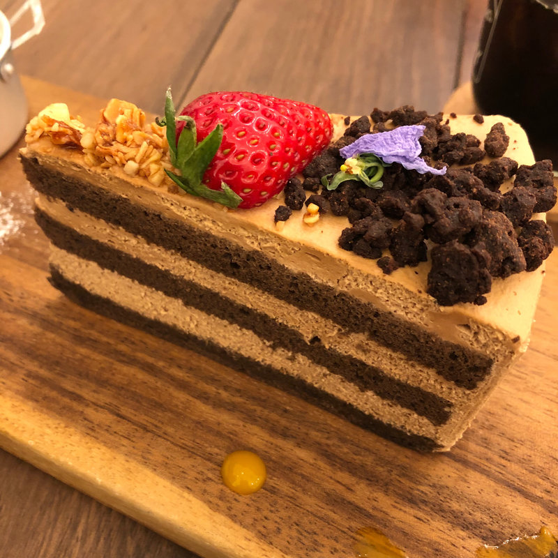 キャラメルチョコレートショートケーキ(ティーザー)