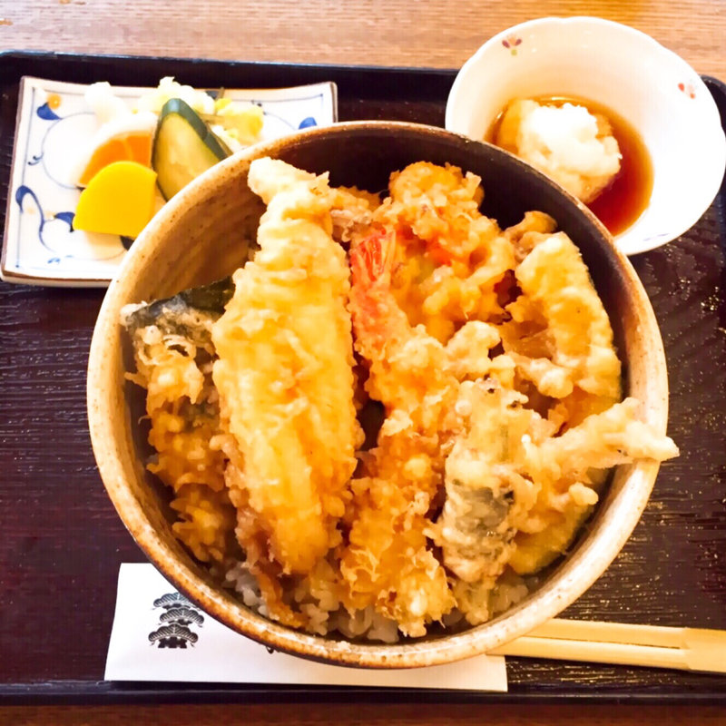 上天丼(田丸 （てんぷらしょくどう　たまる）)