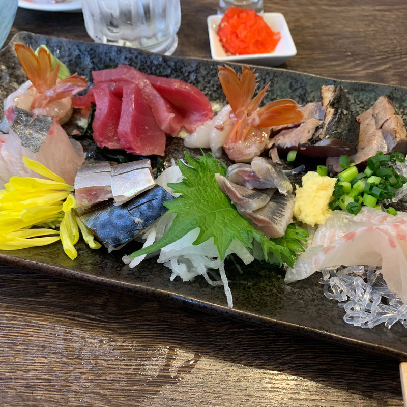 お刺身5種盛り(立呑み 魚椿 本店)