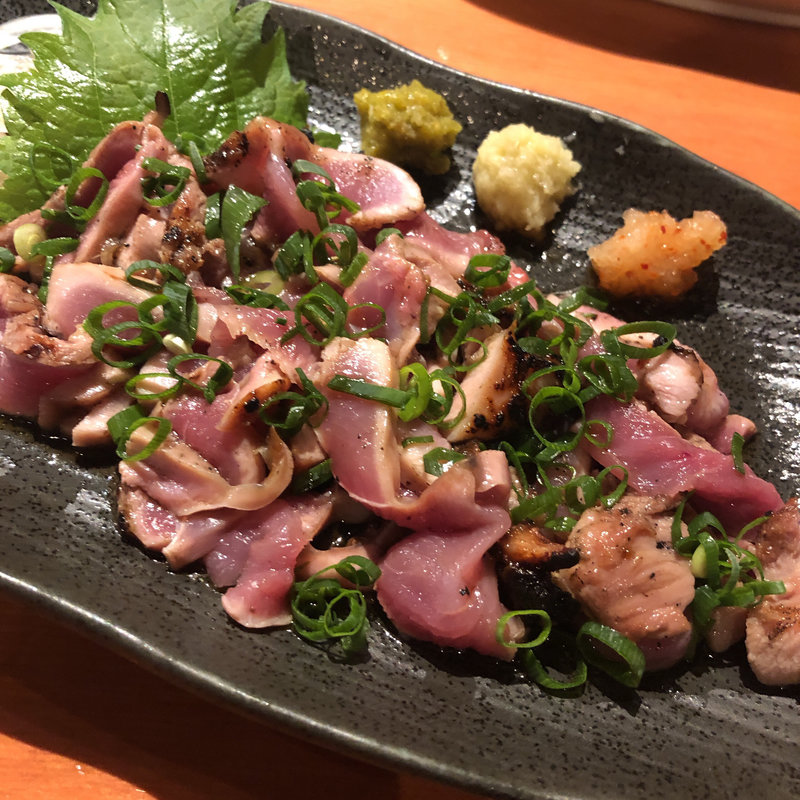 鶏のたたき(とり皮屋 勝軍)